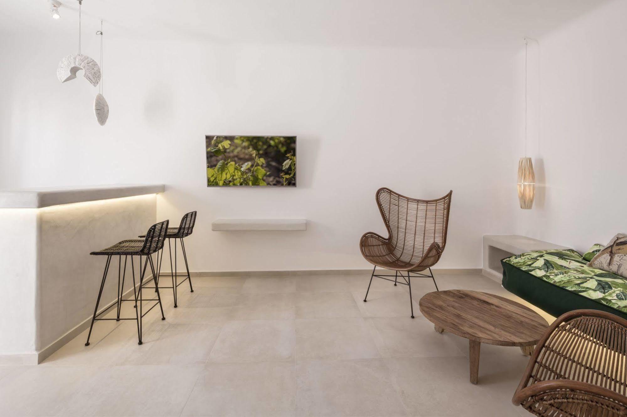 Art Hotel Santorini (Adults Only) Pýrgos Dış mekan fotoğraf